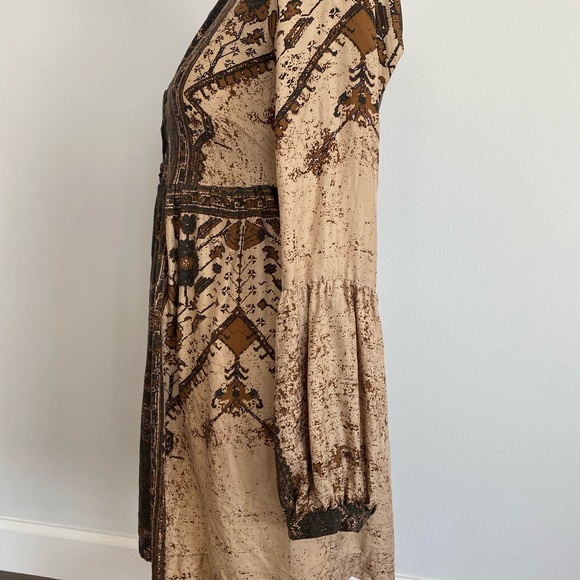 Rustic Juliet styled dress with cinched waste and sleeves - Picture 4 of 4